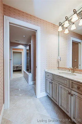 $625,000 | 1 Riverpointe Plaza, Unit 1112, Jeffersonville, IN 47130