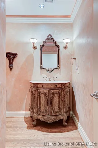 $625,000 | 1 Riverpointe Plaza, Unit 1112, Jeffersonville, IN 47130