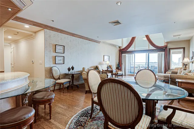 $625,000 | 1 Riverpointe Plaza, Unit 1112, Jeffersonville, IN 47130