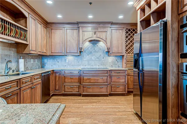 $625,000 | 1 Riverpointe Plaza, Unit 1112, Jeffersonville, IN 47130