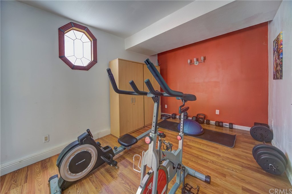 30219 Corte Cantera Temecula, CA 92591 - Photo 23 of 33 a view of a room with gym equipment