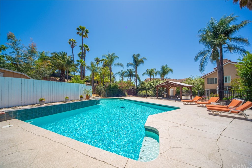 30219 Corte Cantera Temecula, CA 92591 - Photo 26 of 33 a view of a backyard