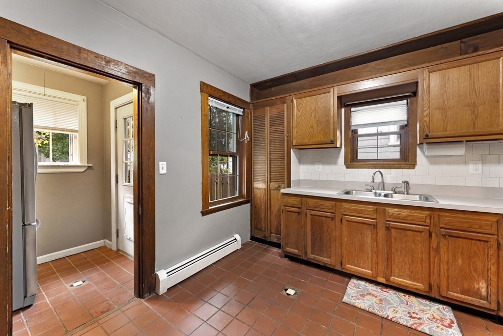 4 Evans Road Peabody, MA 01960 - Photo 13 of 26 Gallery Image 13