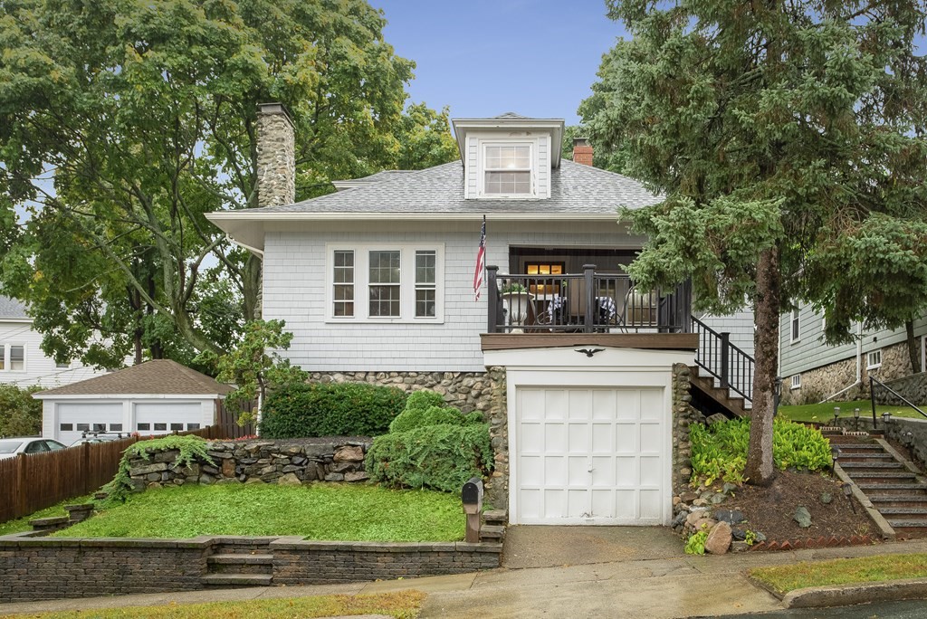 4 Evans Road Peabody, MA 01960 - Photo 2 of 26 Gallery Image 2