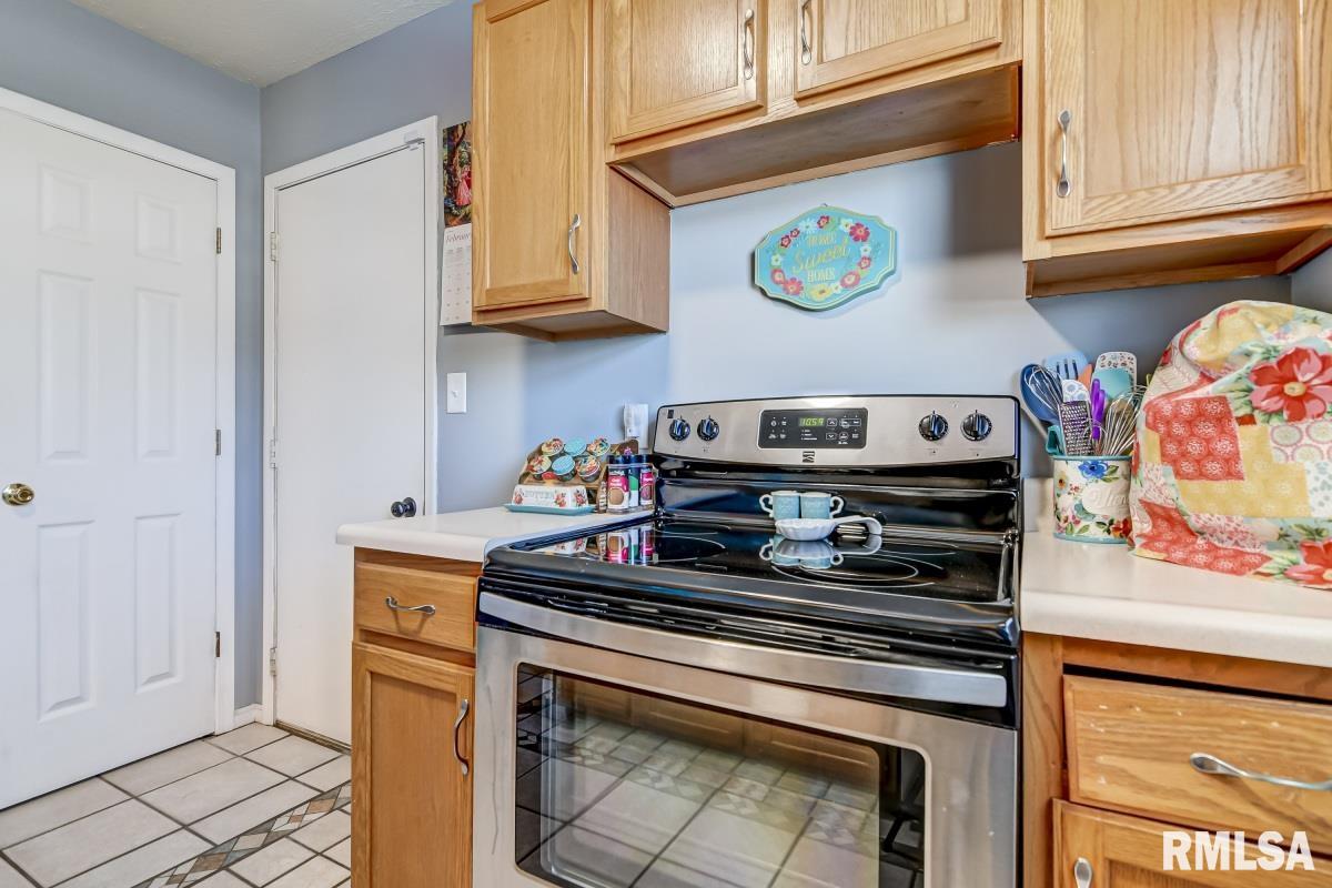 2440 Basil Drive Springfield, IL 62707 - Photo 11 of 29