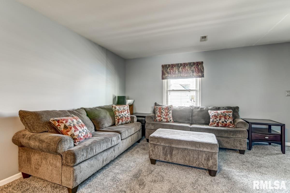 2440 Basil Drive Springfield, IL 62707 - Photo 4 of 29