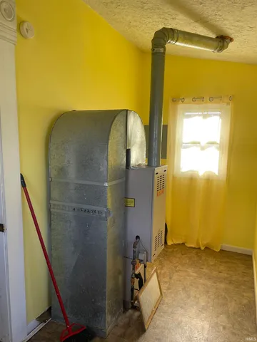 $134,300 | 323 East 1st Street, Fairmount, IN 46928