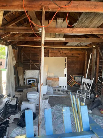 $134,300 | 323 East 1st Street, Fairmount, IN 46928