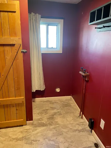 $134,300 | 323 East 1st Street, Fairmount, IN 46928