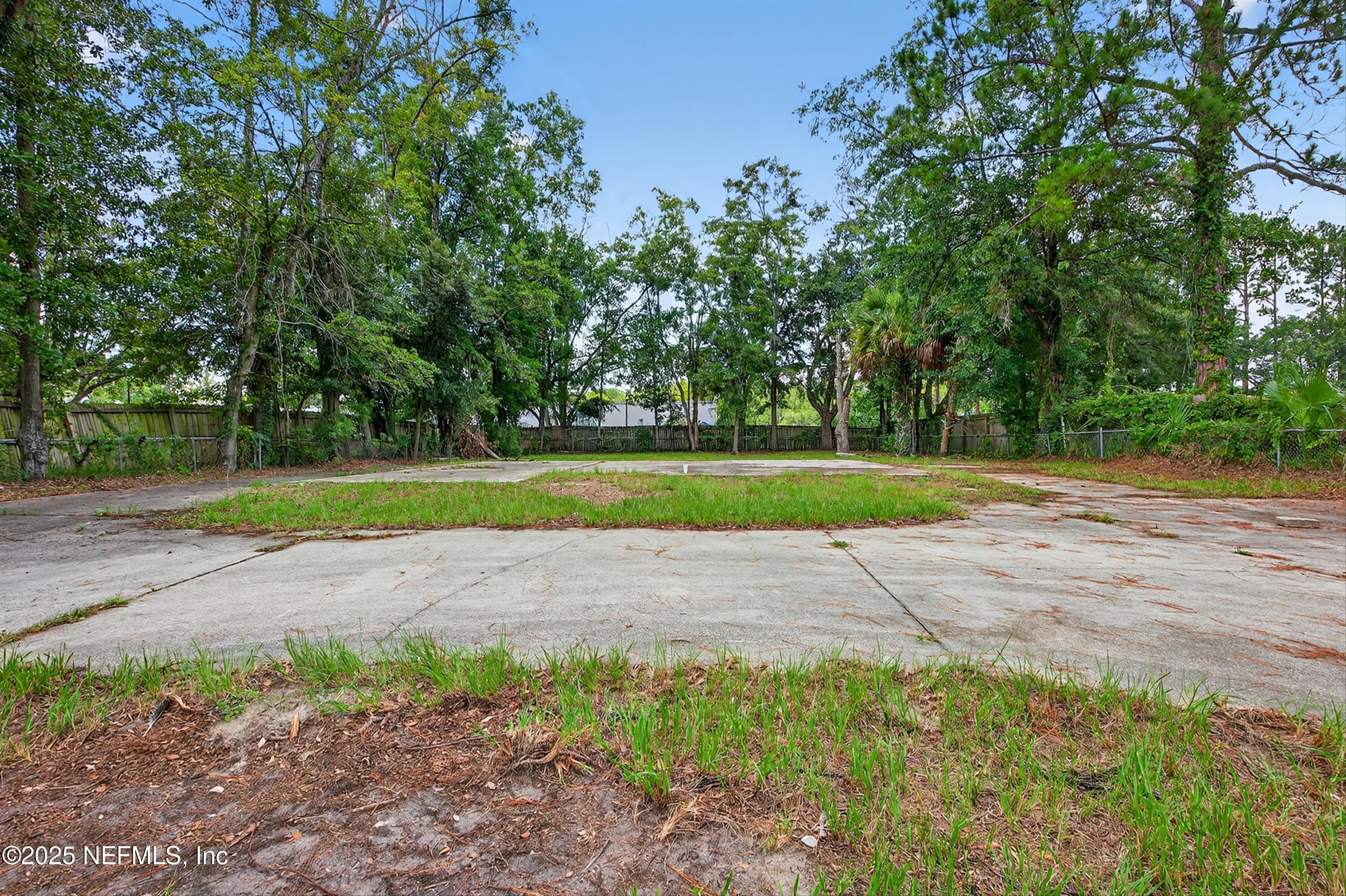 6346 Collins Road Jacksonville, FL 32244 - Photo 5 of 17 a view of a park