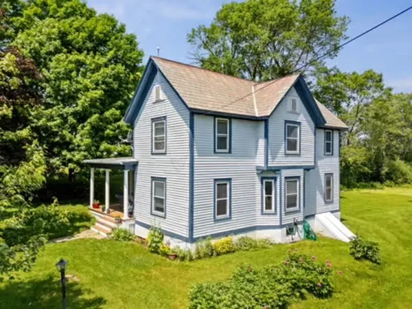 $399,900 | 332 Main Street, Shoreham, VT 05770