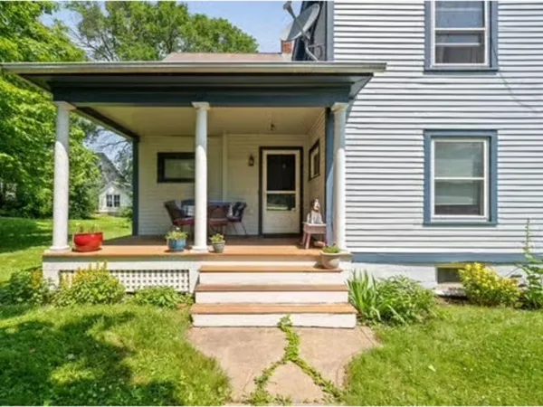 $399,900 | 332 Main Street, Shoreham, VT 05770