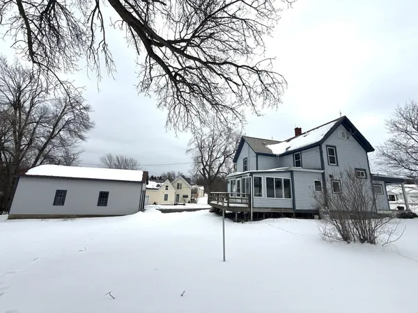 $399,900 | 332 Main Street, Shoreham, VT 05770