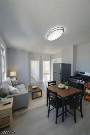$1,896 | 215 Delaware Street, Unit 6, Elizabeth Port, NJ 07206