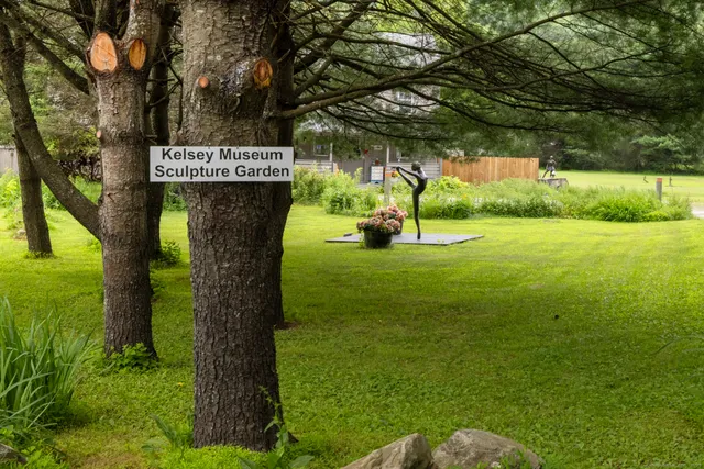 a view of an outdoor space