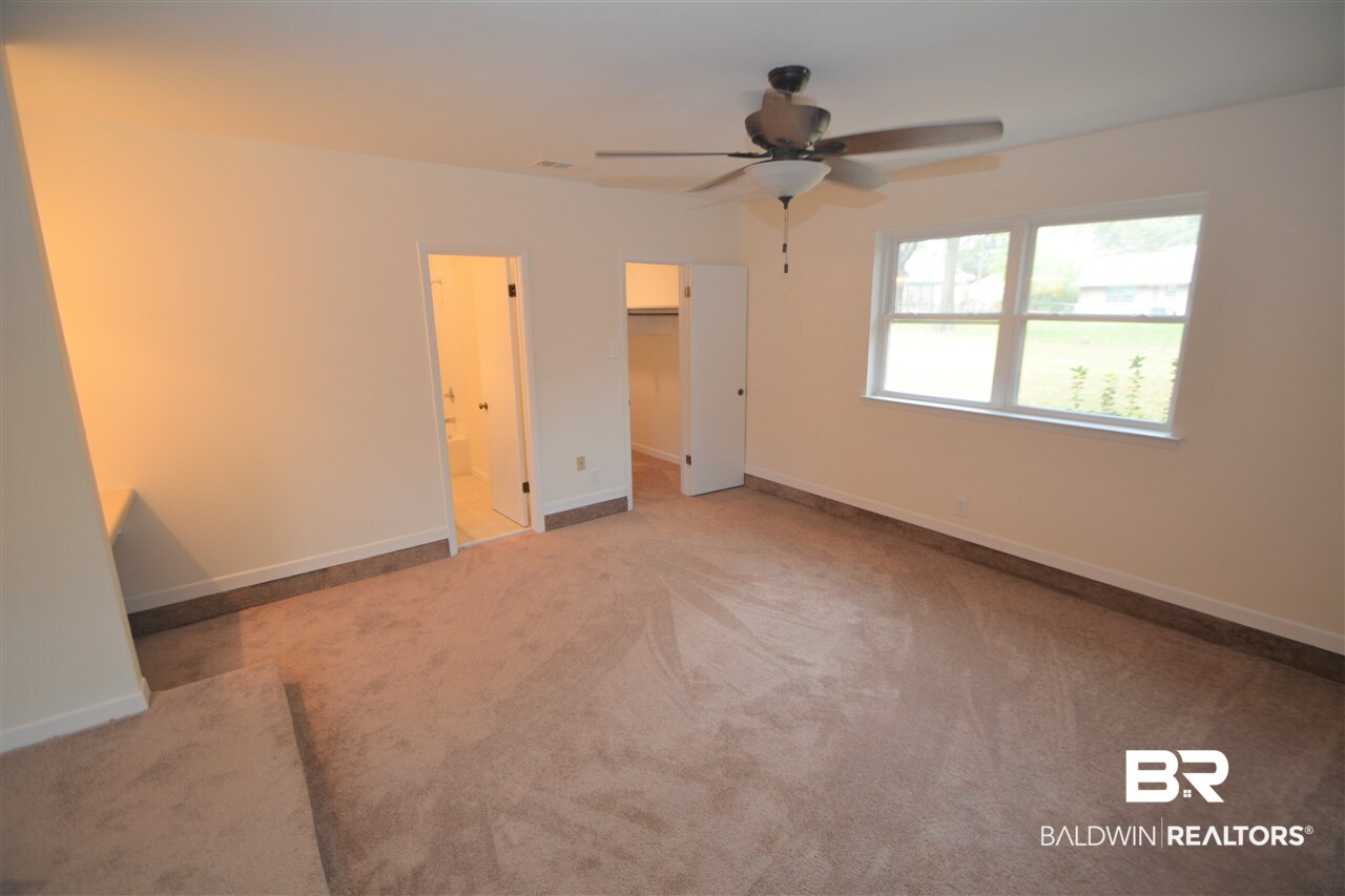 7374 North Christine Circle Mobile, AL 36619 - Photo 17 of 39