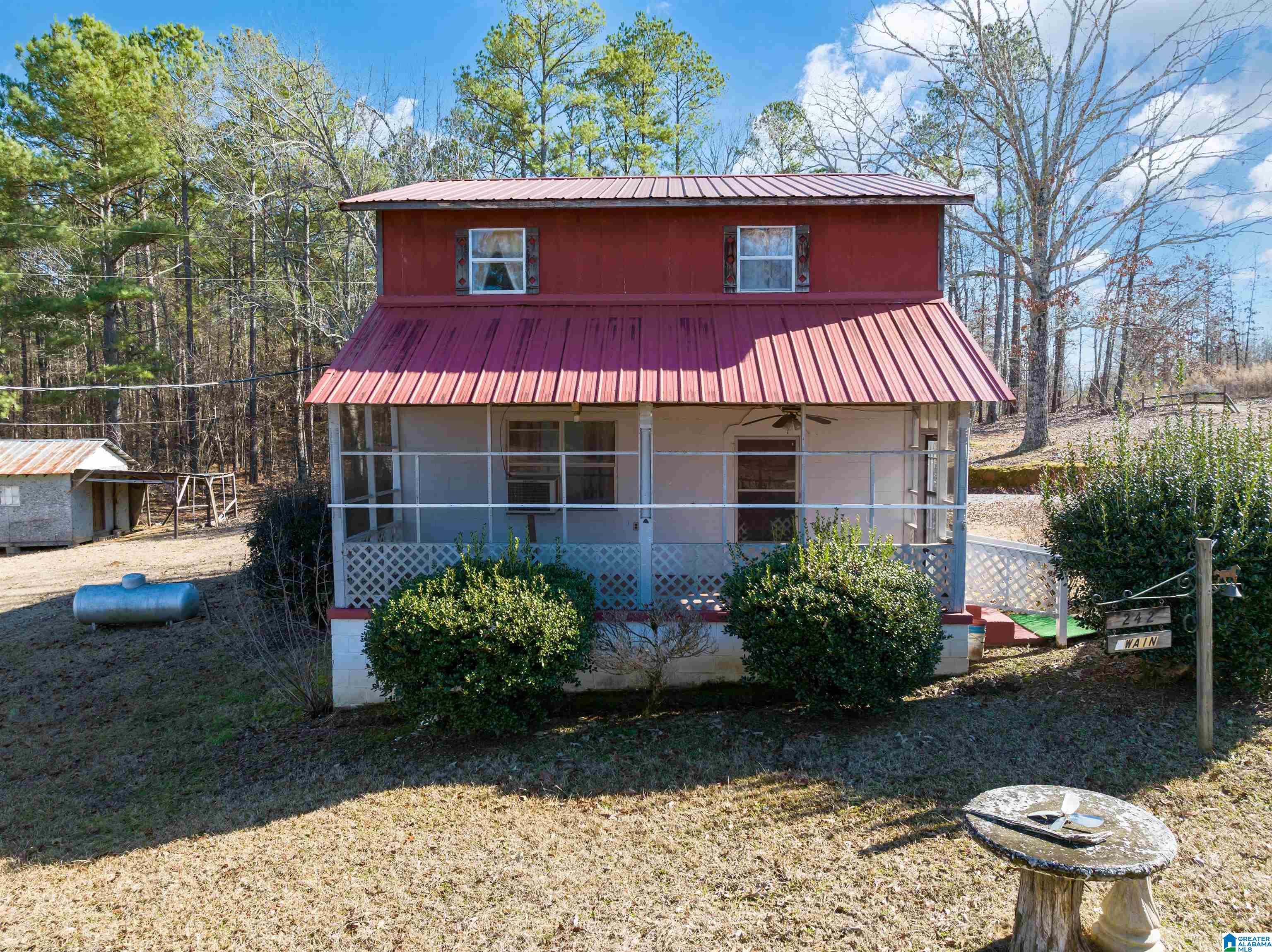 242 Strong Road Talladega, AL 35160 - Photo 3 of 51