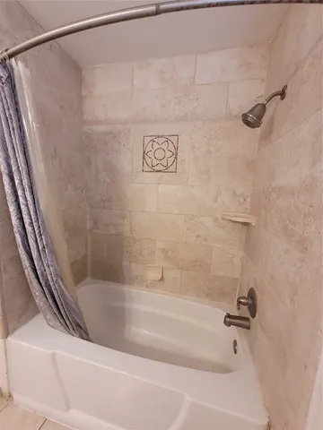 $1,800 | 306 East Anderson Avenue, Round Rock, TX 78664