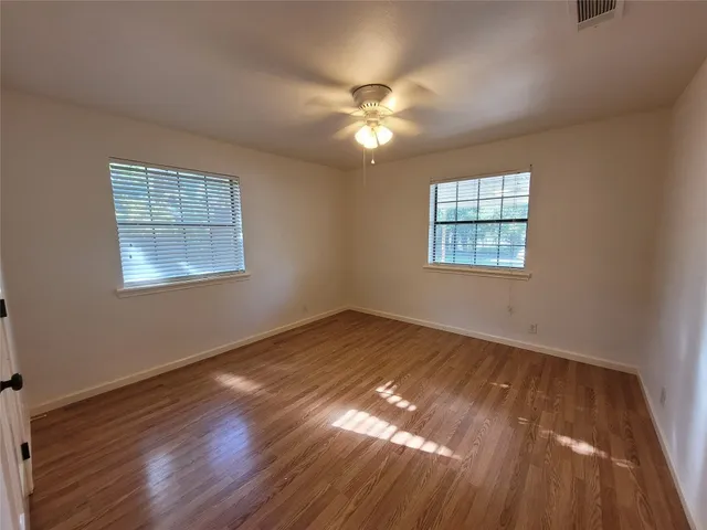 $1,800 | 306 East Anderson Avenue, Round Rock, TX 78664