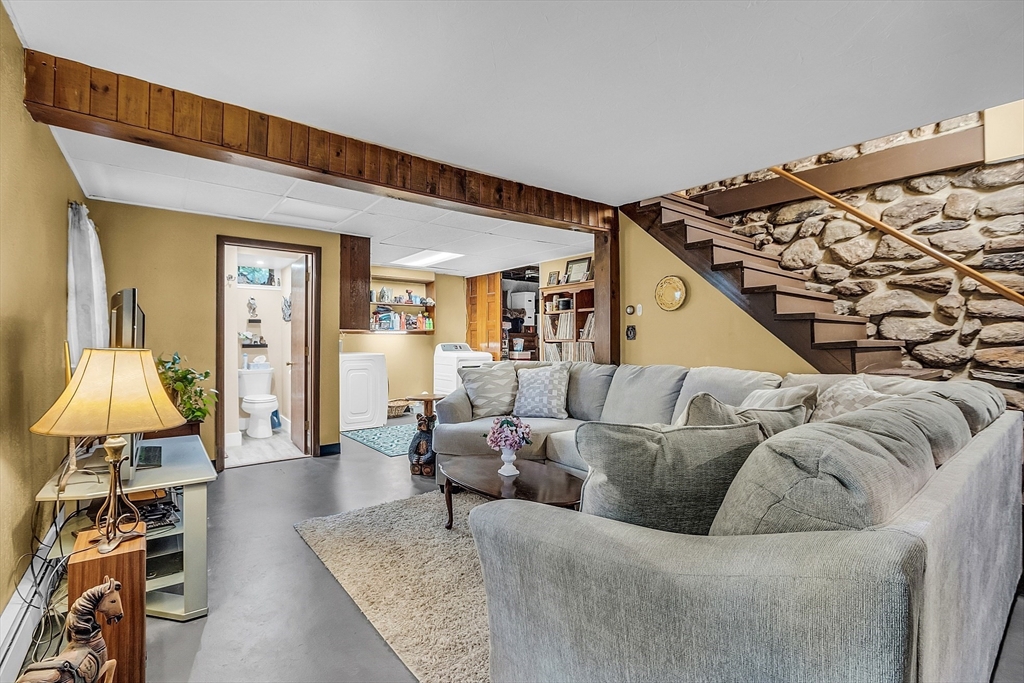 90 Intervale Road Gardner, MA 01440 - Photo 25 of 42 Gallery Image 25
