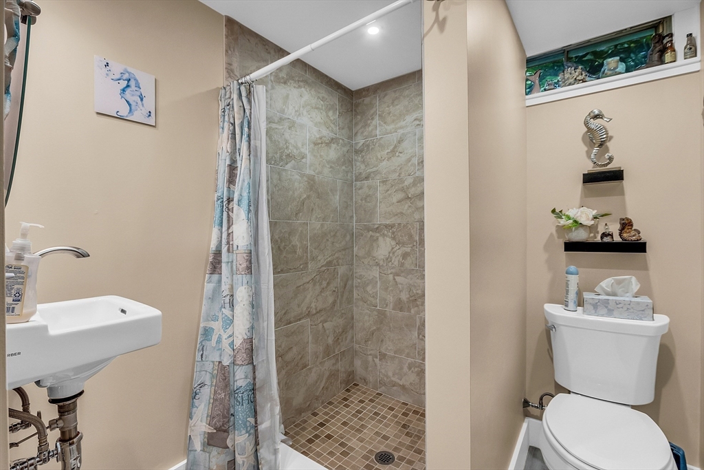 90 Intervale Road Gardner, MA 01440 - Photo 31 of 42 Gallery Image 31