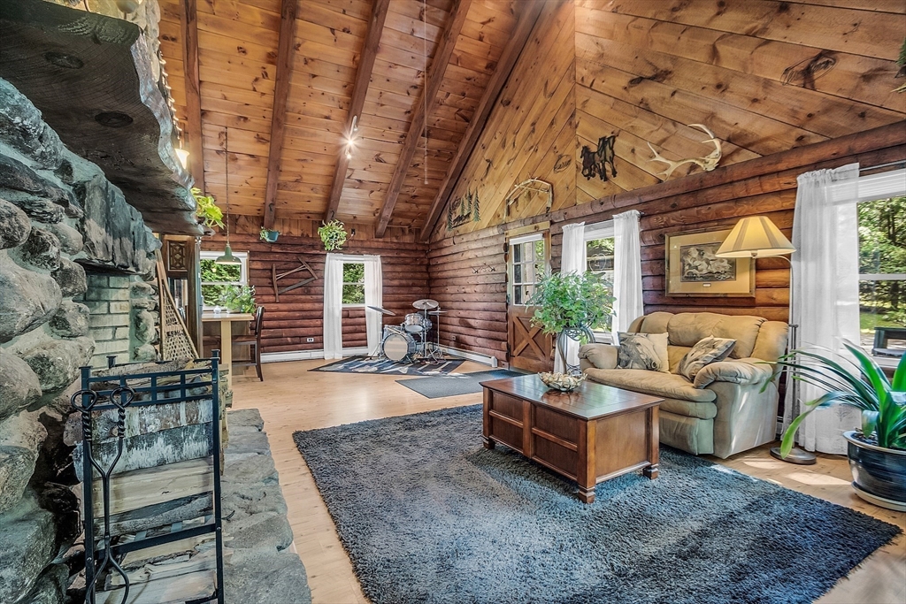 90 Intervale Road Gardner, MA 01440 - Photo 7 of 42 Gallery Image 7