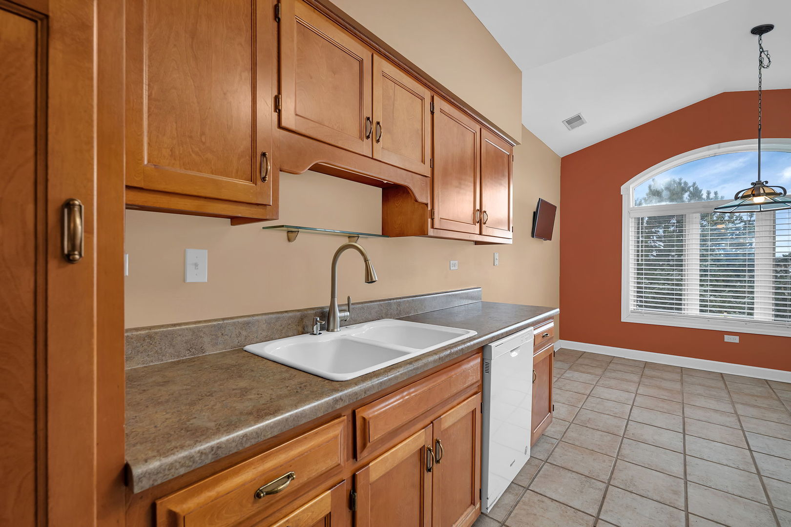 6331 Pine Ridge Court, Unit 3D Tinley Park, IL 60477 - Photo 7 of 30