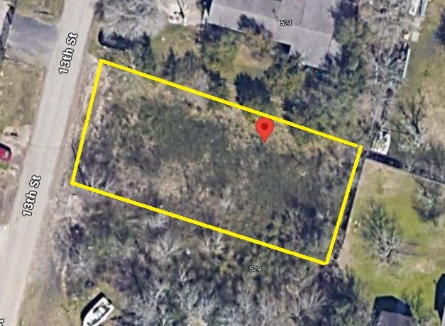 525 13th Street Dickinson, TX 77539 - Photo 2 of 3 a view of swimming pool from a balcony