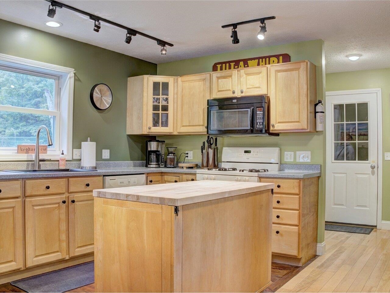 51 Village View Road Fairfax, VT 05454 - Photo 36 of 40