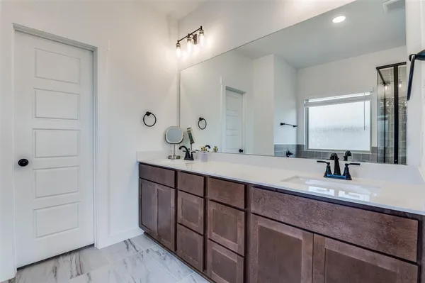 $468,000 | 3533 Redbud Flower Trail, Venus, TX 76084