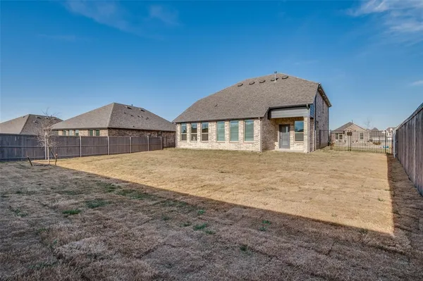 $468,000 | 3533 Redbud Flower Trail, Venus, TX 76084