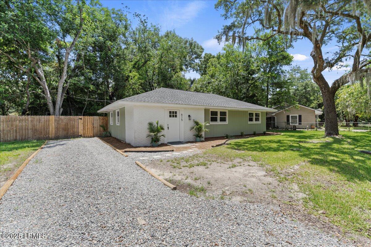 615 Linton Lane Beaufort, SC 29902 - Photo 3 of 52 02-615 Linton Ln