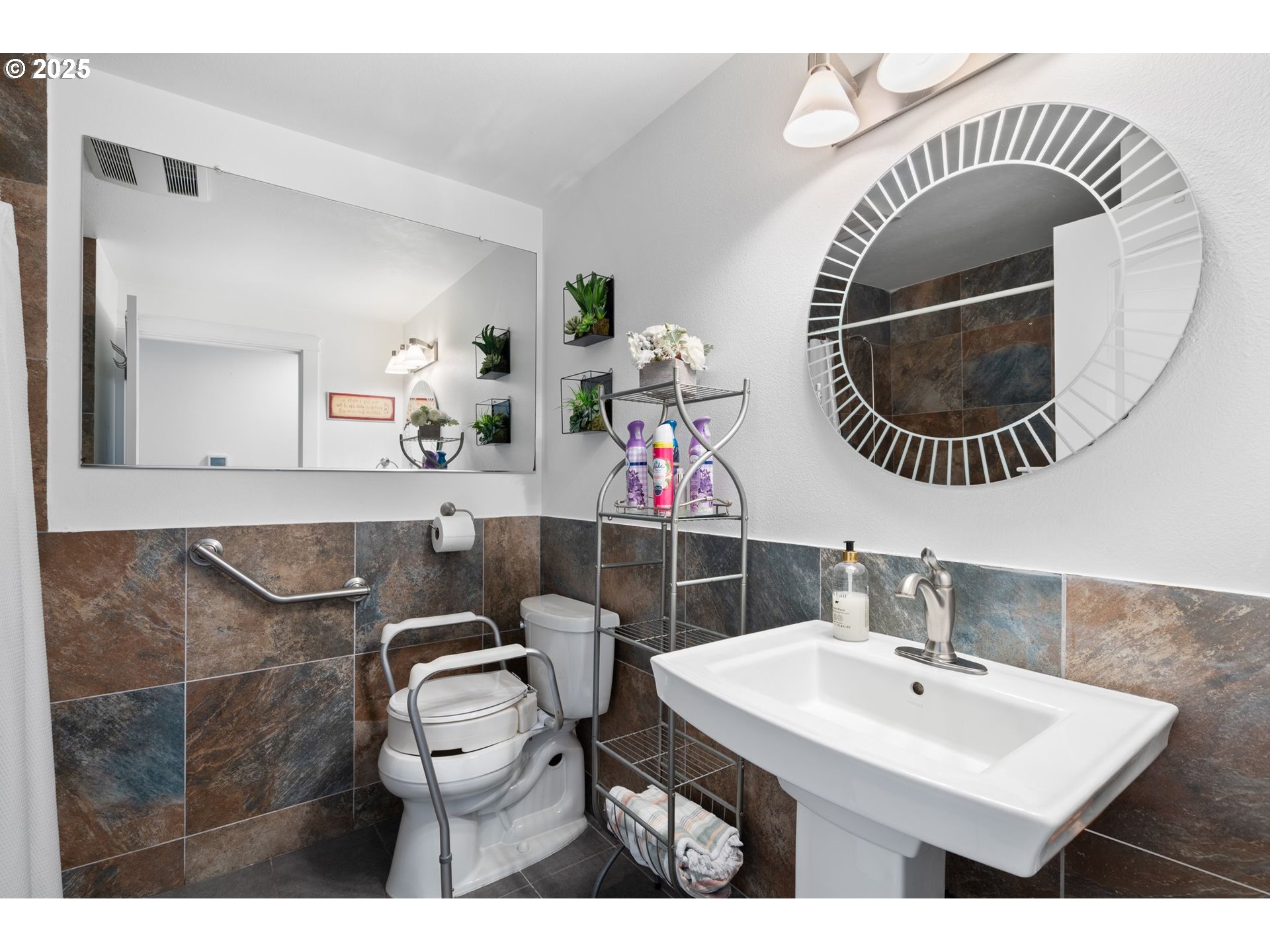 15550 Southeast Yamhill Street Portland, OR 97233 - Photo 22 of 42