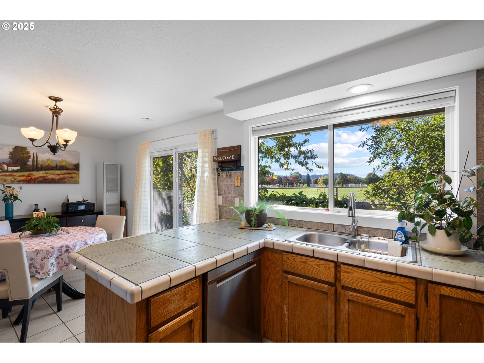 15550 Southeast Yamhill Street Portland, OR 97233 - Photo 10 of 42