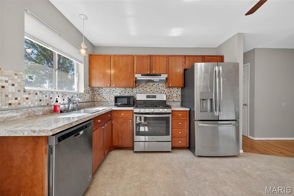 8936 Pardee Road St. Louis, MO 63123 - Photo 14 of 44 Gallery Image 14