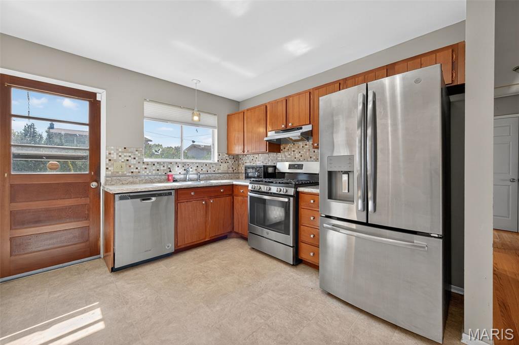 8936 Pardee Road St. Louis, MO 63123 - Photo 17 of 44 Gallery Image 17
