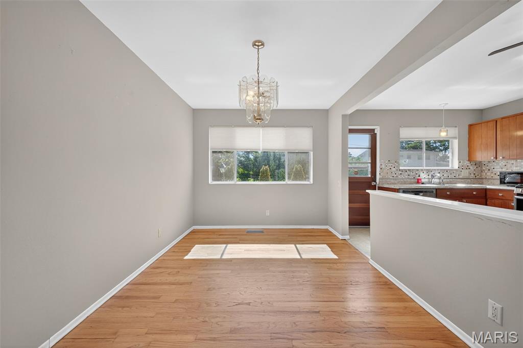 8936 Pardee Road St. Louis, MO 63123 - Photo 10 of 44 Gallery Image 10