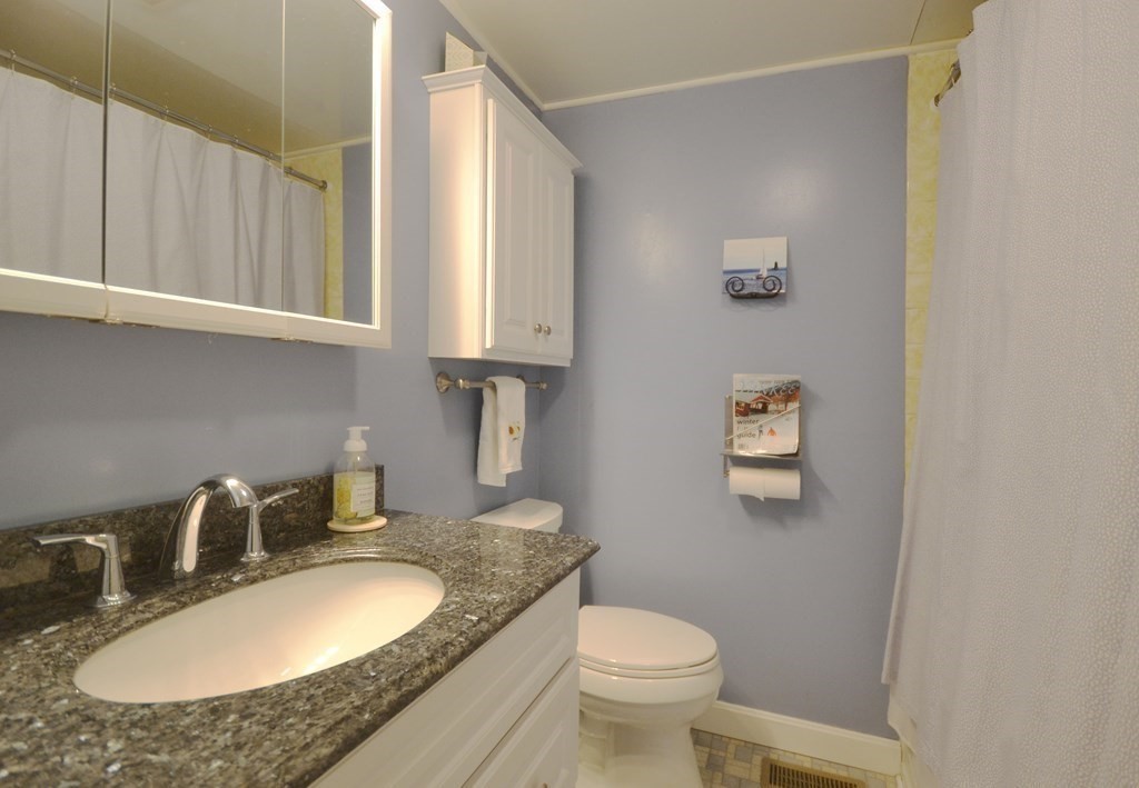 1 Bainridge Road Worcester, MA 01602 - Photo 28 of 33 Gallery Image 28