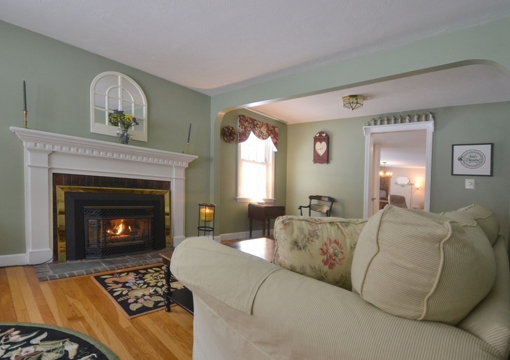 1 Bainridge Road Worcester, MA 01602 - Photo 9 of 33 Gallery Image 9