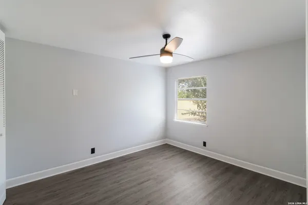 $1,425 | 5846 Castle, San Antonio, TX 78218