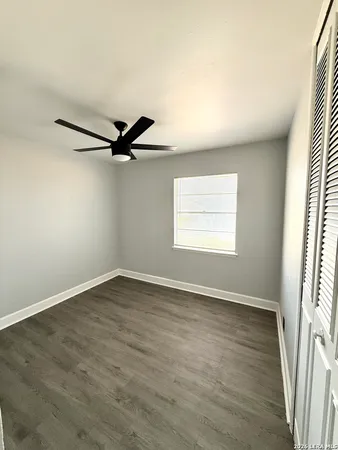 $1,425 | 5846 Castle, San Antonio, TX 78218