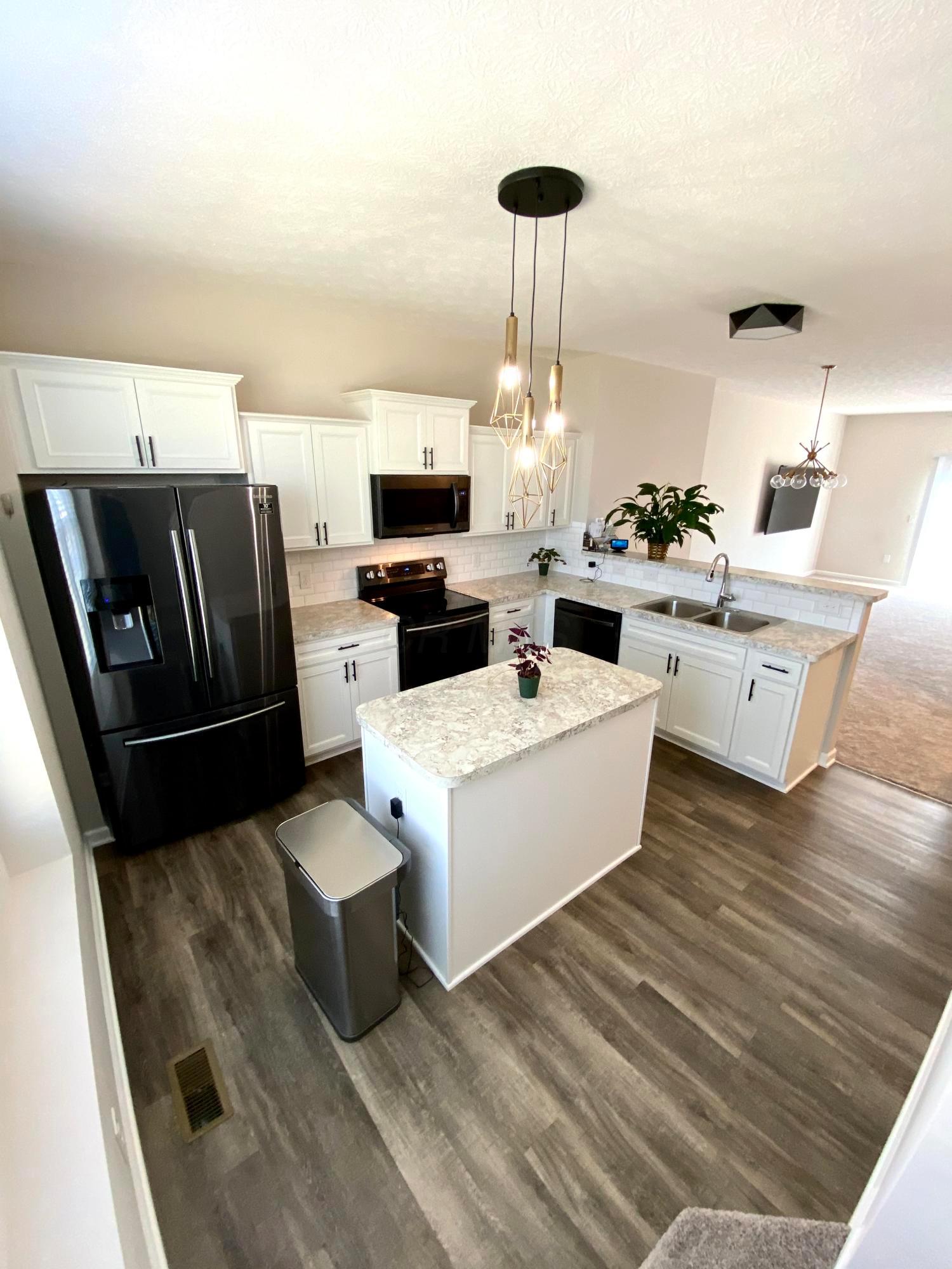 244 Autumn Ridge Circle, Unit 206 Pickerington, OH 43147 - Photo 5 of 33