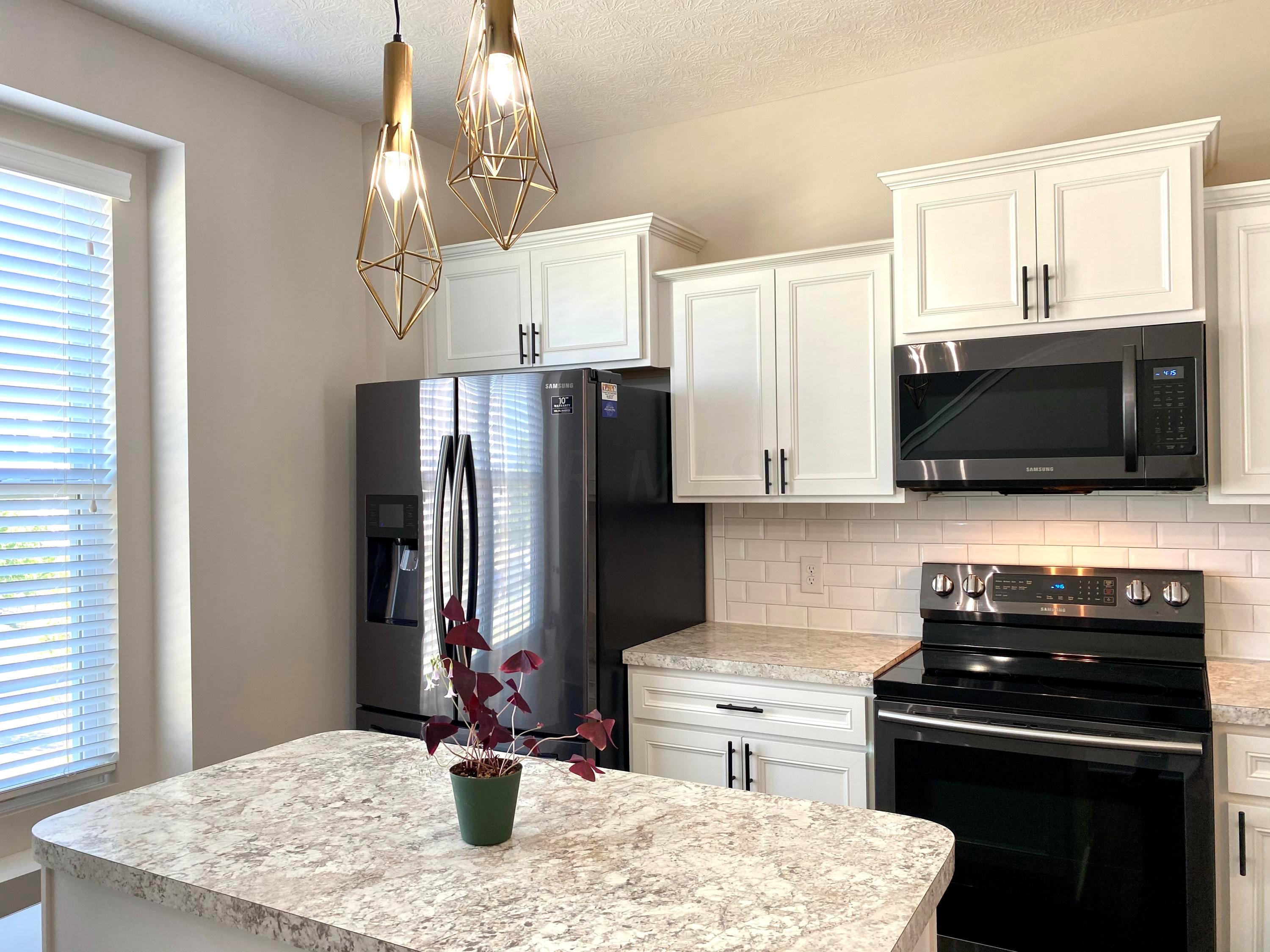244 Autumn Ridge Circle, Unit 206 Pickerington, OH 43147 - Photo 7 of 33