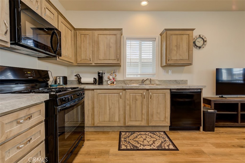 1354 Elliott Road, Unit 9 Paradise, CA 95969 - Photo 11 of 36