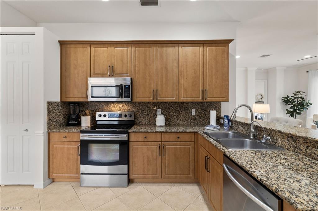 9313 Sun River Way Estero, FL 33928 - Photo 14 of 50