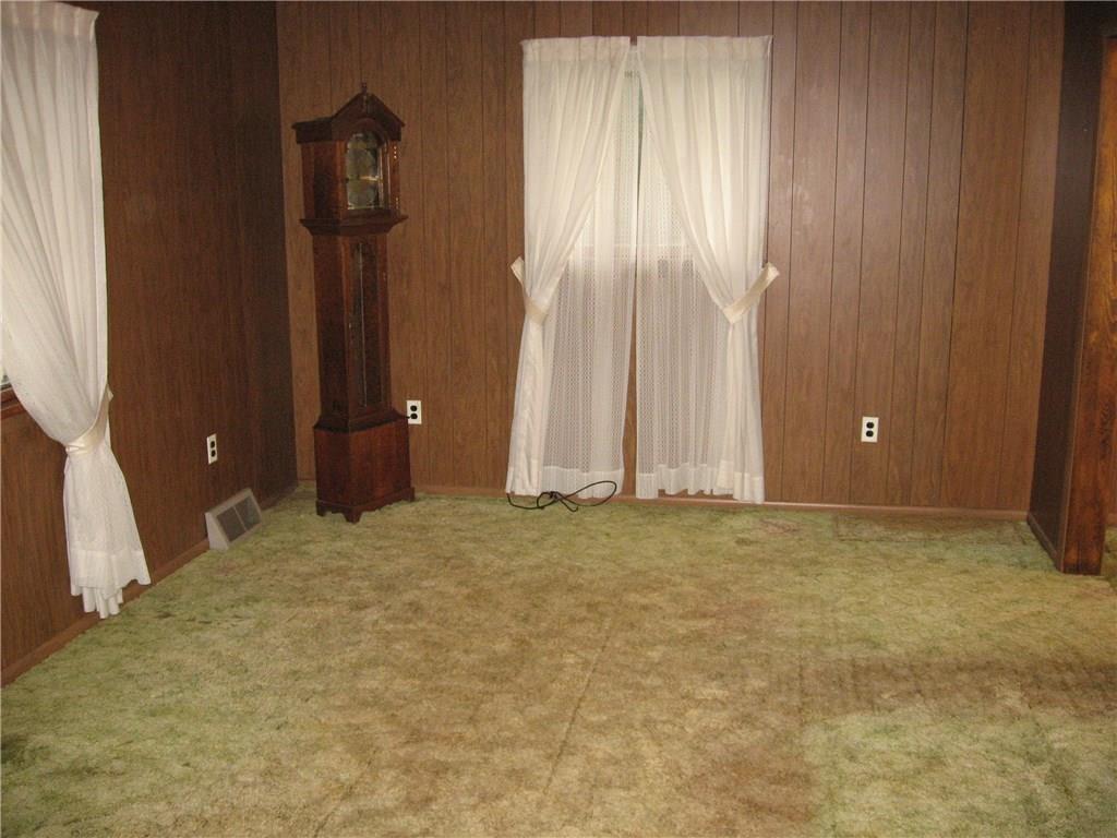 722 Leighty Hollow Road Ruffs Dale, PA 15679 - Photo 8 of 18 Living Room