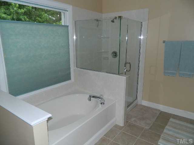 5204 Covington Bend Drive Raleigh, NC 27613 - Photo 15 of 25 Gallery Image 15