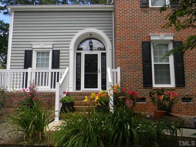 5204 Covington Bend Drive Raleigh, NC 27613 - Photo 2 of 25 Gallery Image 2