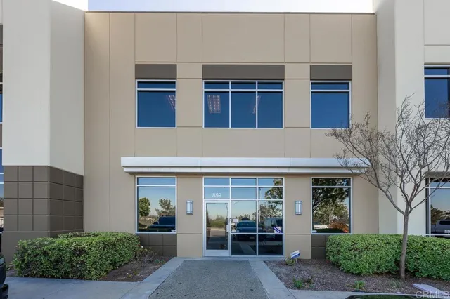 front view of house with a yard
