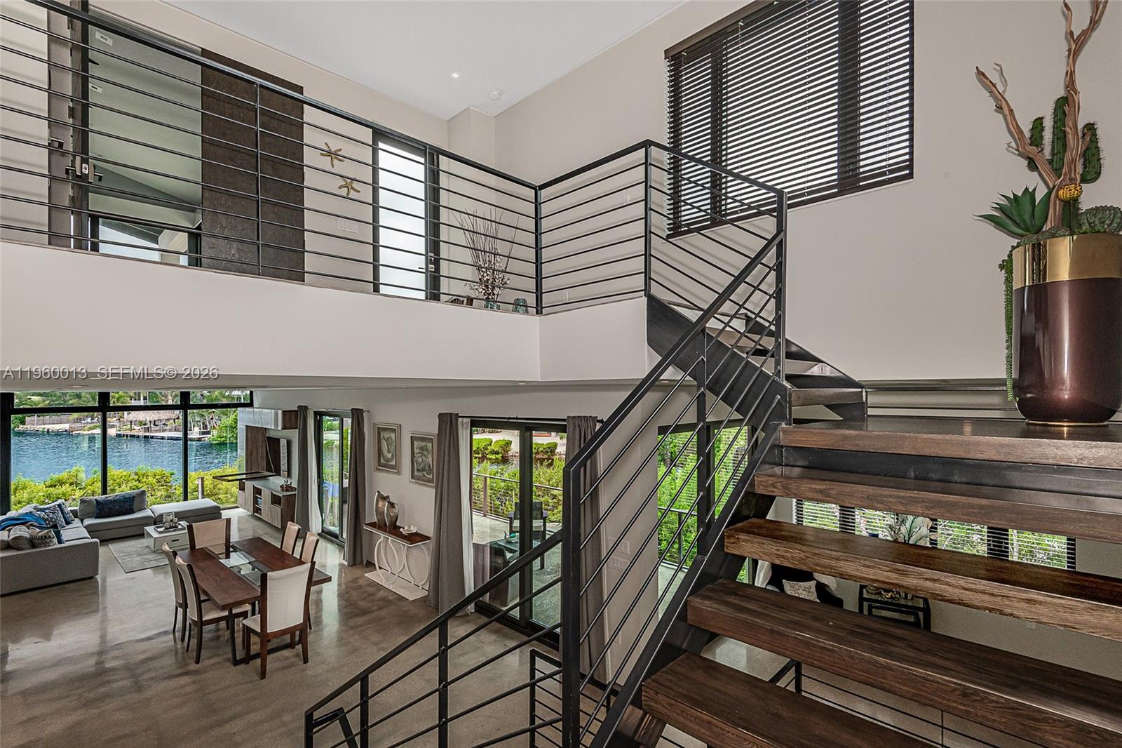 68 Mutiny Place Key Largo, FL 33037 - Photo 41 of 53 a view of entryway with wooden floor